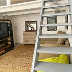 Loft With Little Backyard And Patio شقة *